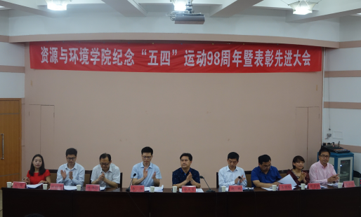 3dh��
�ٿ�������ġ��˶�98�����߱����Ƚ����